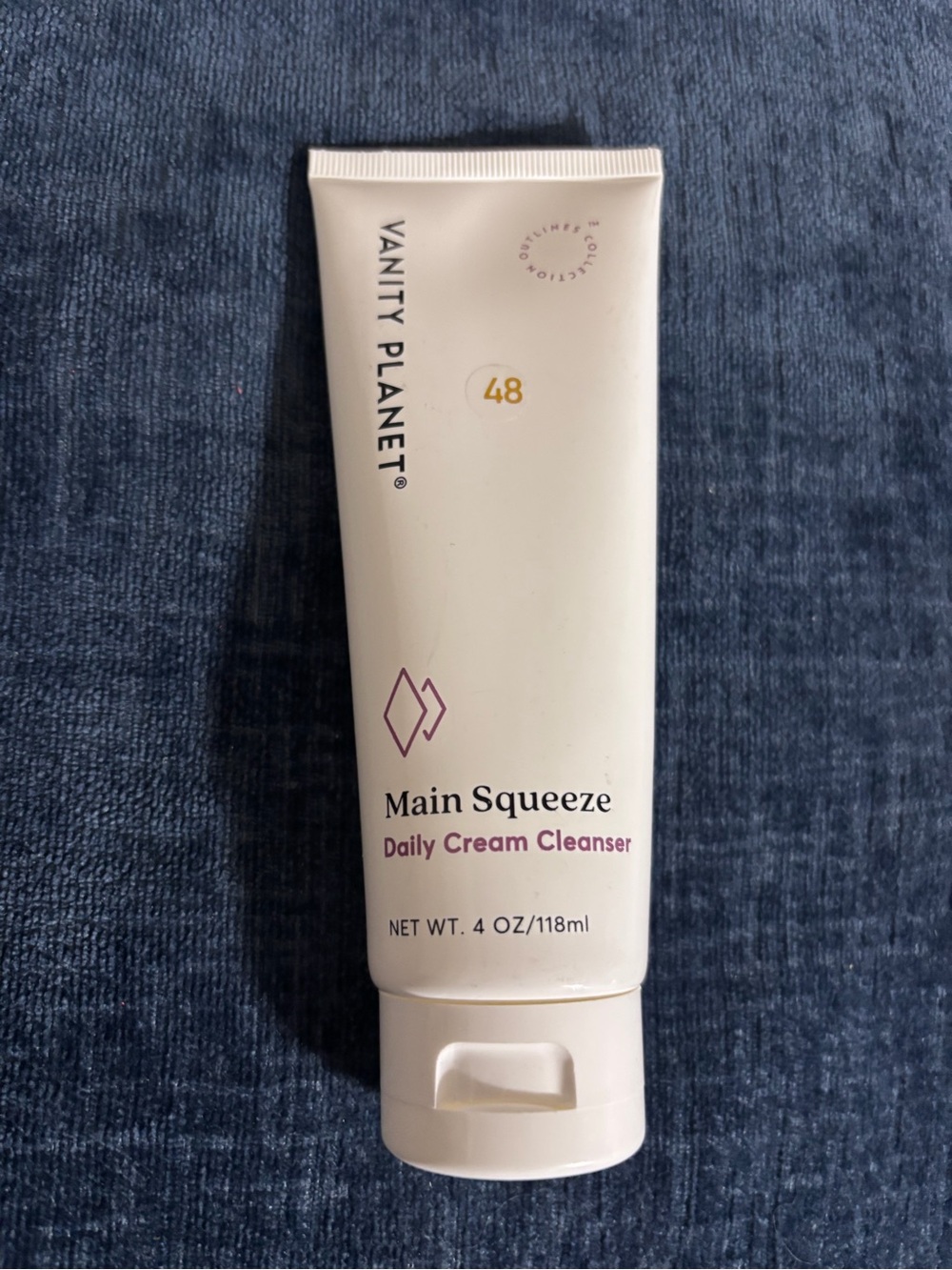 Vanity Planet Outlines Main Squeeze Daily Cream Cleanser Size 4 oz